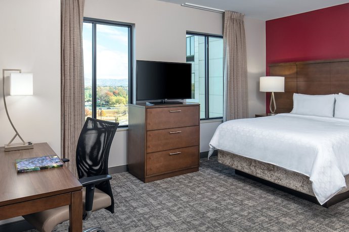 Imagen de la habitación del Hotel Staybridge Suites Charlottesville Airport, An Ihg. Foto 6