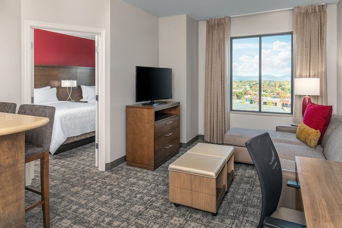Imagen de la habitación del Hotel Staybridge Suites Charlottesville Airport, An Ihg. Foto 13
