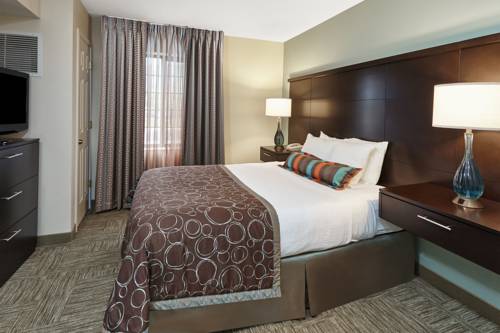 Imagen de la habitación del Hotel Staybridge Suites Chicago - Glenview, An Ihg. Foto 5