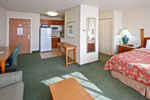 Imagen de la habitación del Hotel Staybridge Suites Cincinnati North. Foto 2