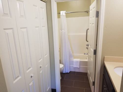 Imagen de la habitación del Hotel Staybridge Suites Cincinnati North. Foto 14