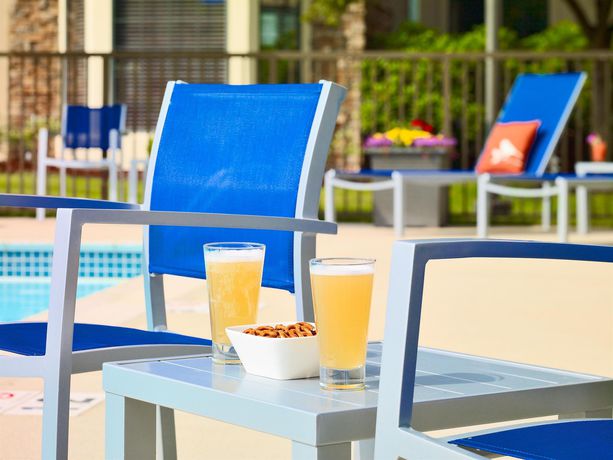 Imagen de la piscina del Hotel Staybridge Suites Columbia Baltimore, An Ihg. Foto 15