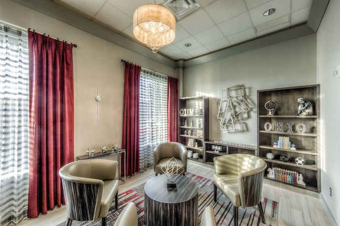Imagen de los interiores del Hotel Staybridge Suites Columbus Univ Area - OSU, an IHG. Foto 15