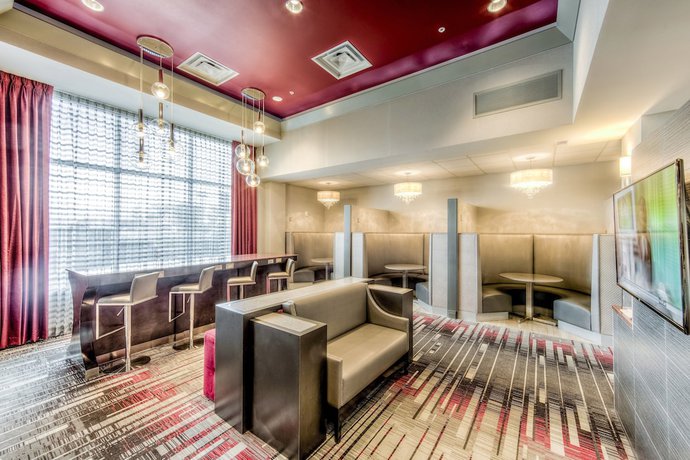 Imagen de los interiores del Hotel Staybridge Suites Columbus Univ Area - OSU, an IHG. Foto 18