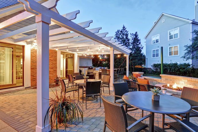 Imagen de los exteriores del Hotel Staybridge Suites Columbus - Worthington. Foto 14