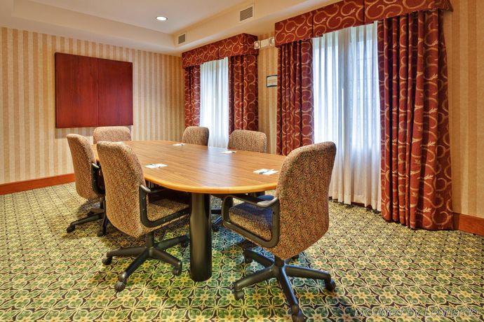 Imagen de la habitación del Hotel Staybridge Suites Corning. Foto 12