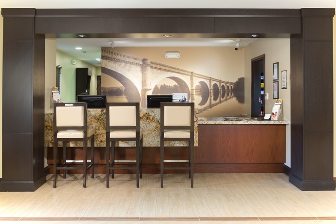 Imagen de los interiores del Hotel Staybridge Suites Corona South, An Ihg. Foto 13