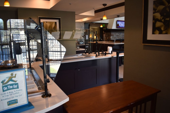 Imagen de los interiores del Hotel Staybridge Suites Cranbury - South Brunswick. Foto 19