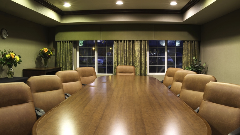 Imagen de los interiores del Hotel Staybridge Suites Denver International Airport, An Ihg. Foto 8