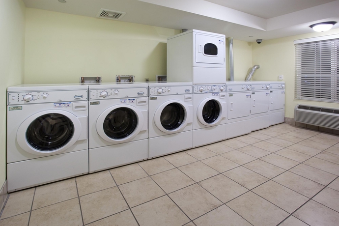 Imagen de los interiores del Hotel Staybridge Suites Denver International Airport, An Ihg. Foto 12