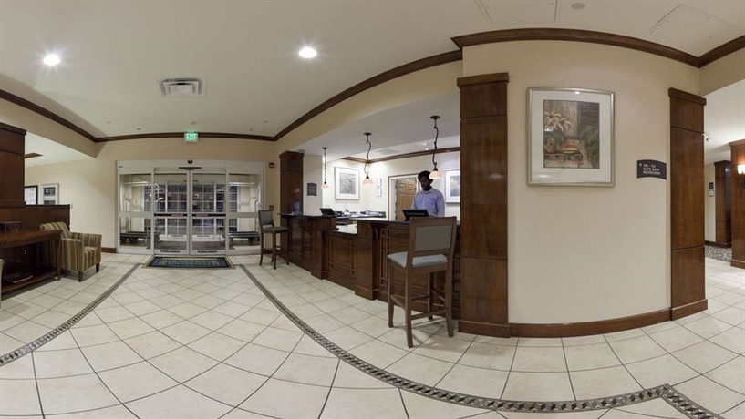 Imagen de los interiores del Hotel Staybridge Suites Denver International Airport, An Ihg. Foto 13