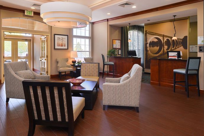 Imagen de los interiores del Hotel Staybridge Suites Denver Tech Center, an IHG. Foto 18