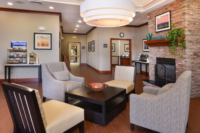 Imagen de los interiores del Hotel Staybridge Suites Denver Tech Center, an IHG. Foto 19