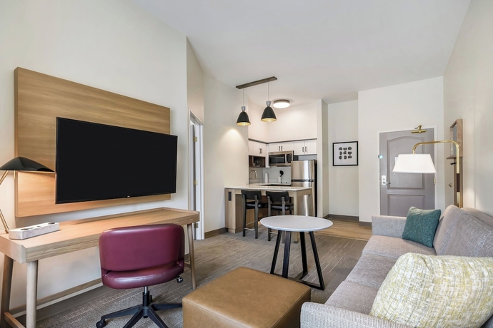 Imagen de la habitación del Hotel Staybridge Suites Detroit North - Royal Oak by IHG. Foto 2