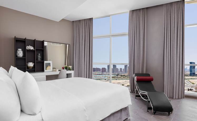 Imagen de la habitación del Hotel Staybridge Suites Doha Lusail. Foto 12