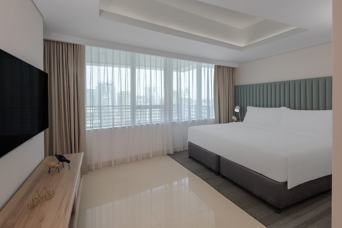 Imagen de la habitación del Hotel Staybridge Suites Dubai Internet City, An Ihg. Foto 3