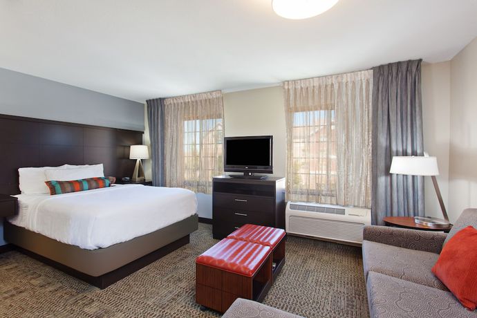 Imagen de la habitación del Hotel Staybridge Suites Fairfield Napa Valley Area, an IHG. Foto 2