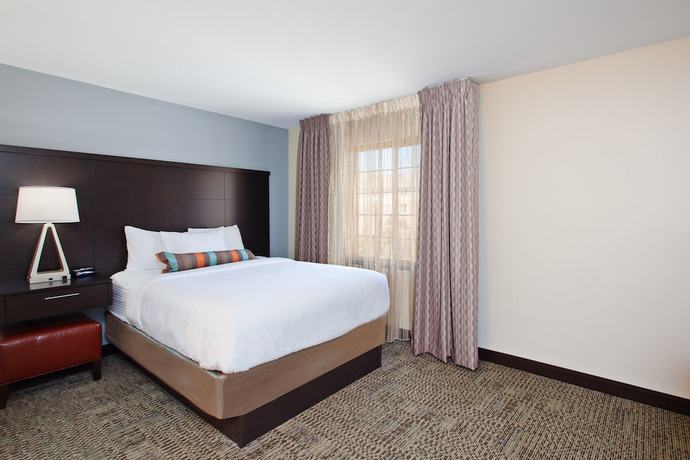 Imagen de la habitación del Hotel Staybridge Suites Fairfield Napa Valley Area, an IHG. Foto 6