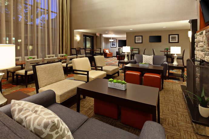Imagen de los interiores del Hotel Staybridge Suites Fairfield Napa Valley Area, an IHG. Foto 18