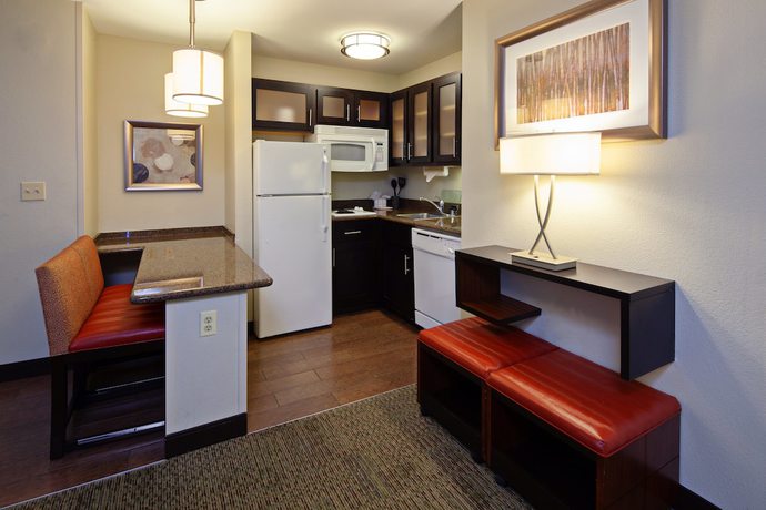 Imagen de la habitación del Hotel Staybridge Suites Fairfield Napa Valley Area, an IHG. Foto 13