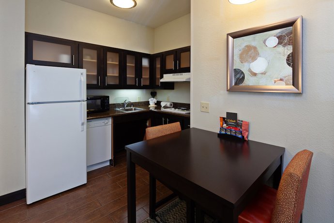 Imagen de la habitación del Hotel Staybridge Suites Fairfield Napa Valley Area, an IHG. Foto 14