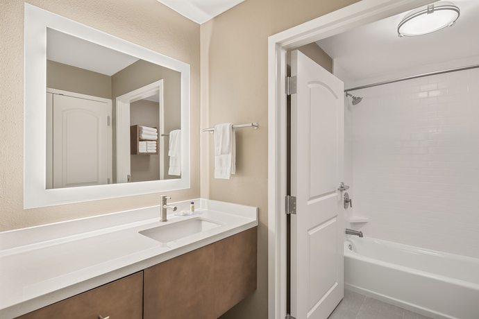 Imagen de la habitación del Hotel Staybridge Suites Florence - Civic Center, an IHG. Foto 8