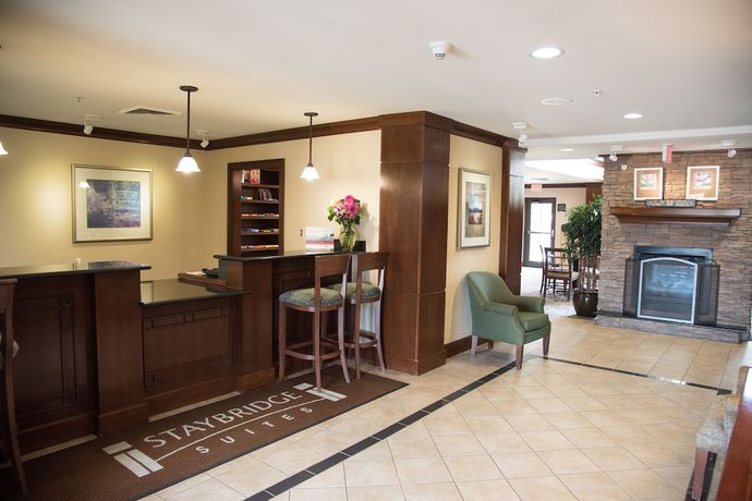 Imagen de los interiores del Hotel Staybridge Suites Fort Wayne, an IHG. Foto 16