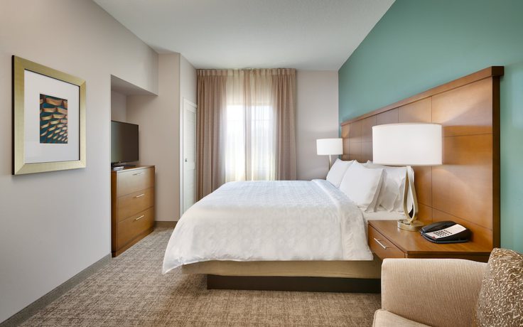 Imagen de la habitación del Hotel Staybridge Suites Gainesville I-75, an IHG. Foto 3