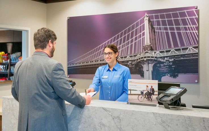 Imagen de los interiores del Hotel Staybridge Suites Gainesville I-75, an IHG. Foto 17