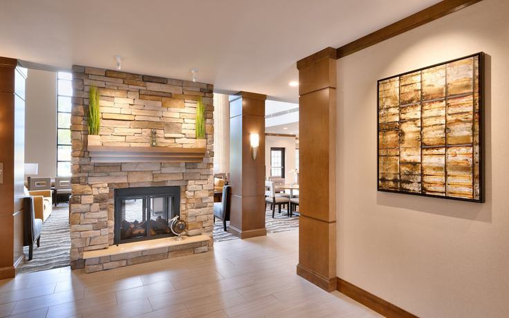 Imagen de los interiores del Hotel Staybridge Suites Gainesville I-75, an IHG. Foto 18