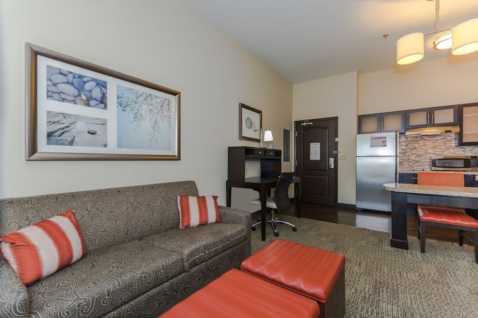 Imagen de la habitación del Hotel Staybridge Suites Grand Forks, an IHG. Foto 11