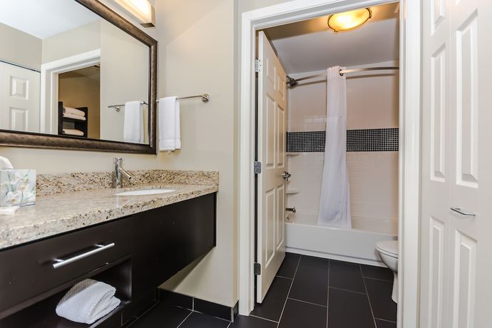 Imagen de la habitación del Hotel Staybridge Suites Grand Forks, an IHG. Foto 14