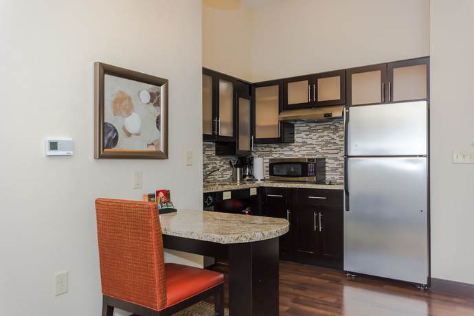Imagen de la habitación del Hotel Staybridge Suites Grand Forks, an IHG. Foto 16
