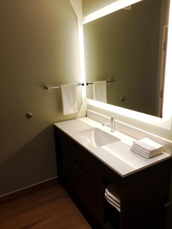 Imagen de la habitación del Hotel Staybridge Suites Guadalajara Novena by IHG. Foto 5