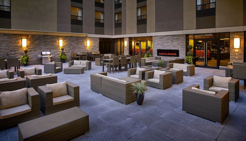 Imagen de los interiores del Hotel Staybridge Suites Hamilton Downtown, an IHG Hotel. Foto 20