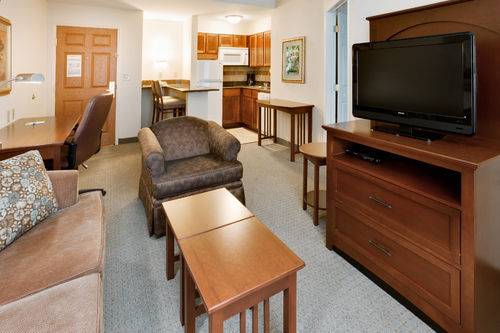 Imagen de la habitación del Hotel Staybridge Suites Harrisburg, An Ihg. Foto 3