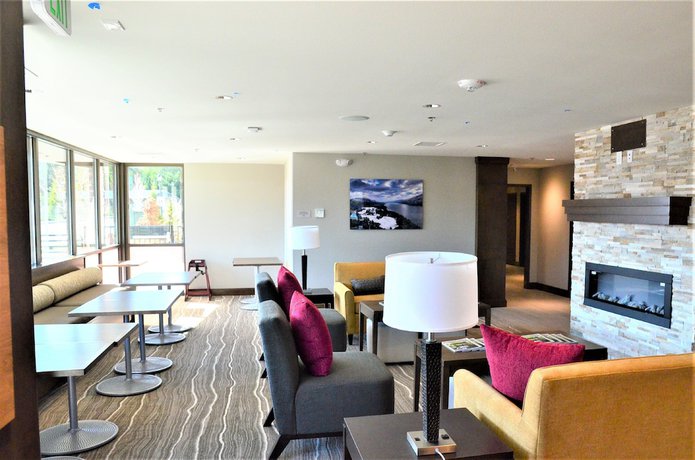 Imagen de los interiores del Hotel Staybridge Suites Hillsboro - Orenco Station, an IHG. Foto 16