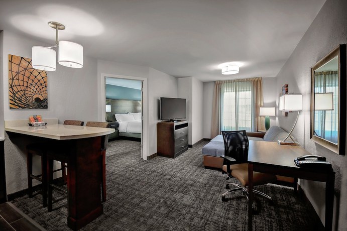 Imagen de la habitación del Hotel Staybridge Suites Holland, an IHG. Foto 10