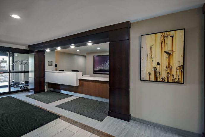 Imagen de los interiores del Hotel Staybridge Suites Holland, an IHG. Foto 20