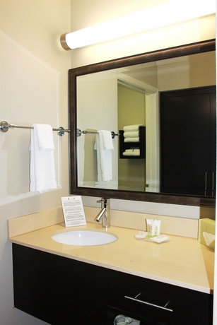 Imagen de la habitación del Hotel Staybridge Suites Houston Iah - Beltway 8, An Ihg. Foto 3