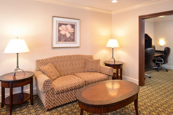 Imagen de los interiores del Hotel Staybridge Suites Indianapolis-airport, An Ihg. Foto 15