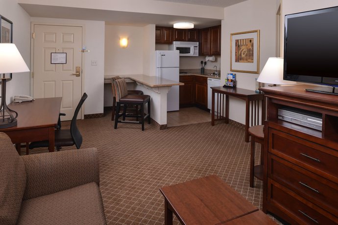 Imagen de la habitación del Hotel Staybridge Suites Indianapolis-airport, An Ihg. Foto 7