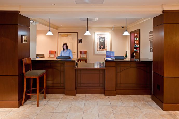 Imagen de los interiores del Hotel Staybridge Suites Indianapolis-airport, An Ihg. Foto 18