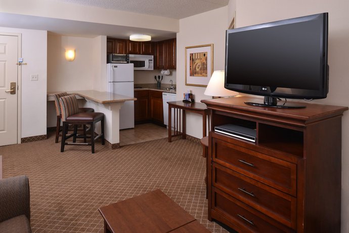 Imagen de la habitación del Hotel Staybridge Suites Indianapolis-airport, An Ihg. Foto 9