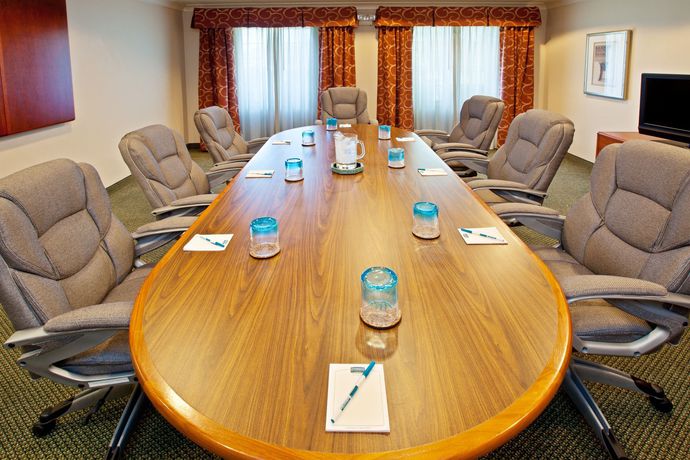 Imagen de los exteriores del Hotel Staybridge Suites Indianapolis-fishers, An Ihg. Foto 8