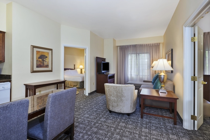 Imagen de la habitación del Hotel Staybridge Suites Lansing-okemos. Foto 12