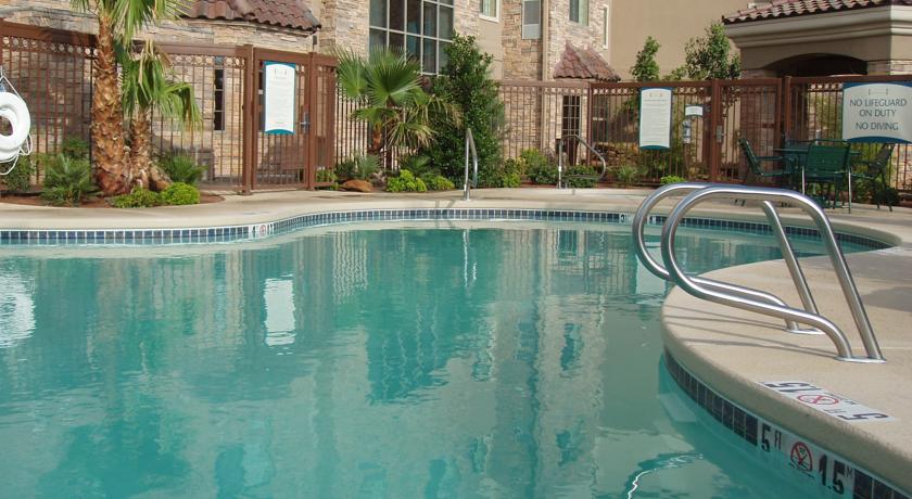 Imagen de la piscina del Hotel Staybridge Suites Las Cruces, An Ihg. Foto 9