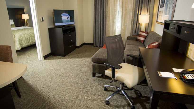 Imagen de los exteriores del Hotel Staybridge Suites Lexington. Foto 11