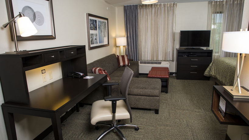 Imagen de los interiores del Hotel Staybridge Suites Lexington. Foto 15
