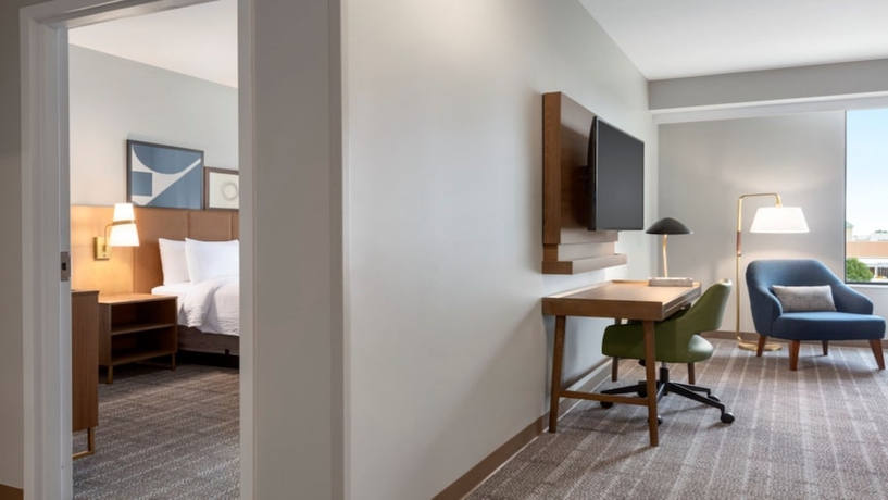 Imagen de la habitación del Hotel Staybridge Suites Lexington S Medical Ctr Area, an IHG. Foto 11